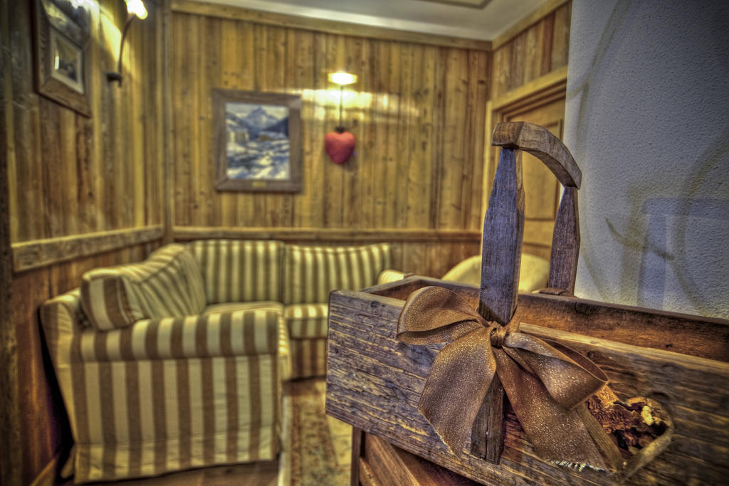 Le Miramonti Hotel Restaurant & Wellness La Thuile Buitenkant foto